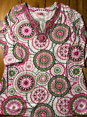 Joyous & Free Beaded V-Neck Circular Print Tunic in Pink & Green
